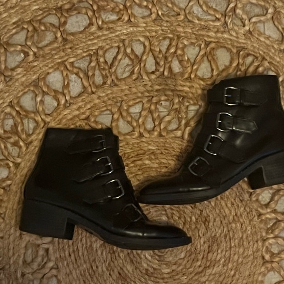 Target boots - Picture 4 of 4